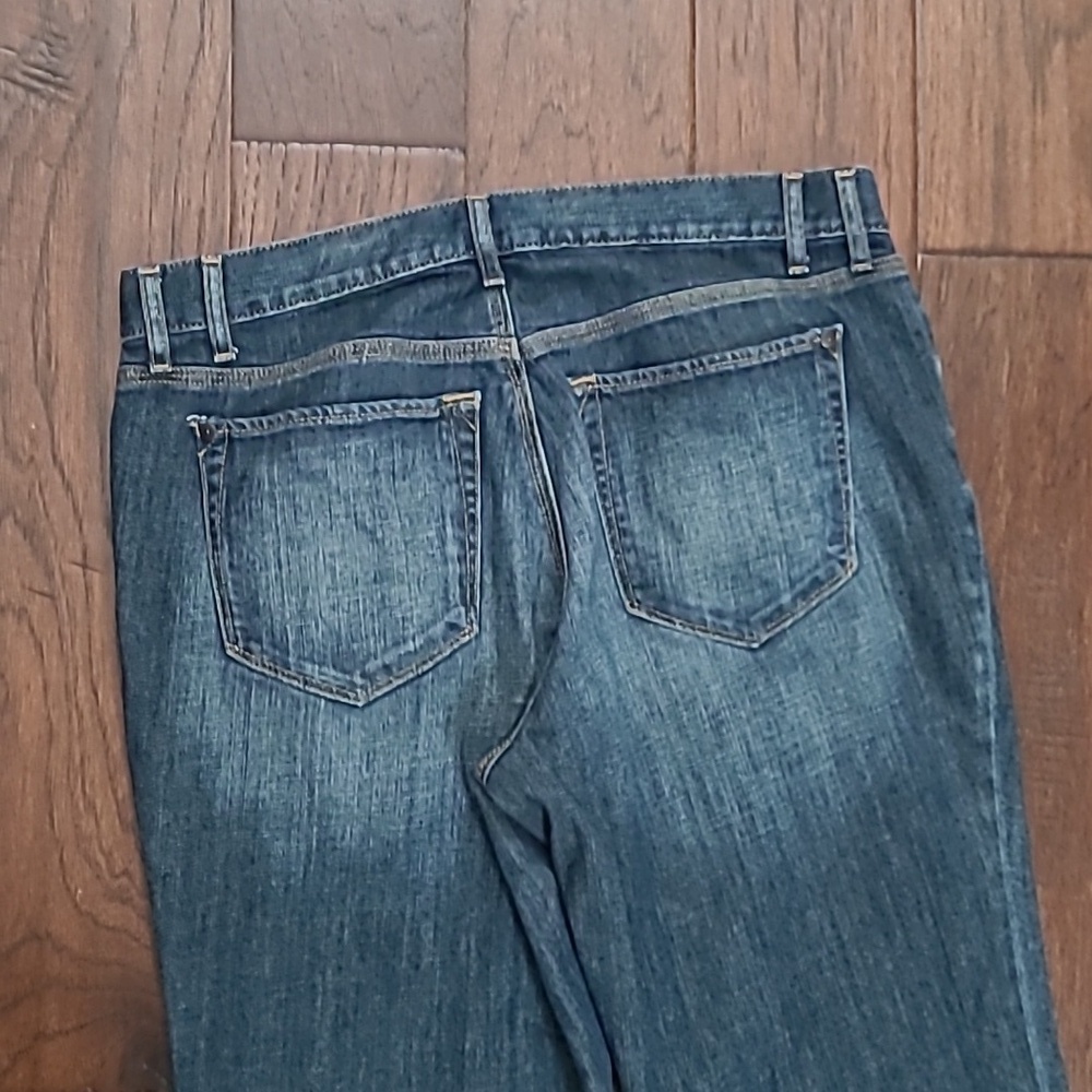 Eddie Bauer Boyfriend Fit Relaxed Leg Jeans with Button Fly size 8 TALL - Picture 4 of 10